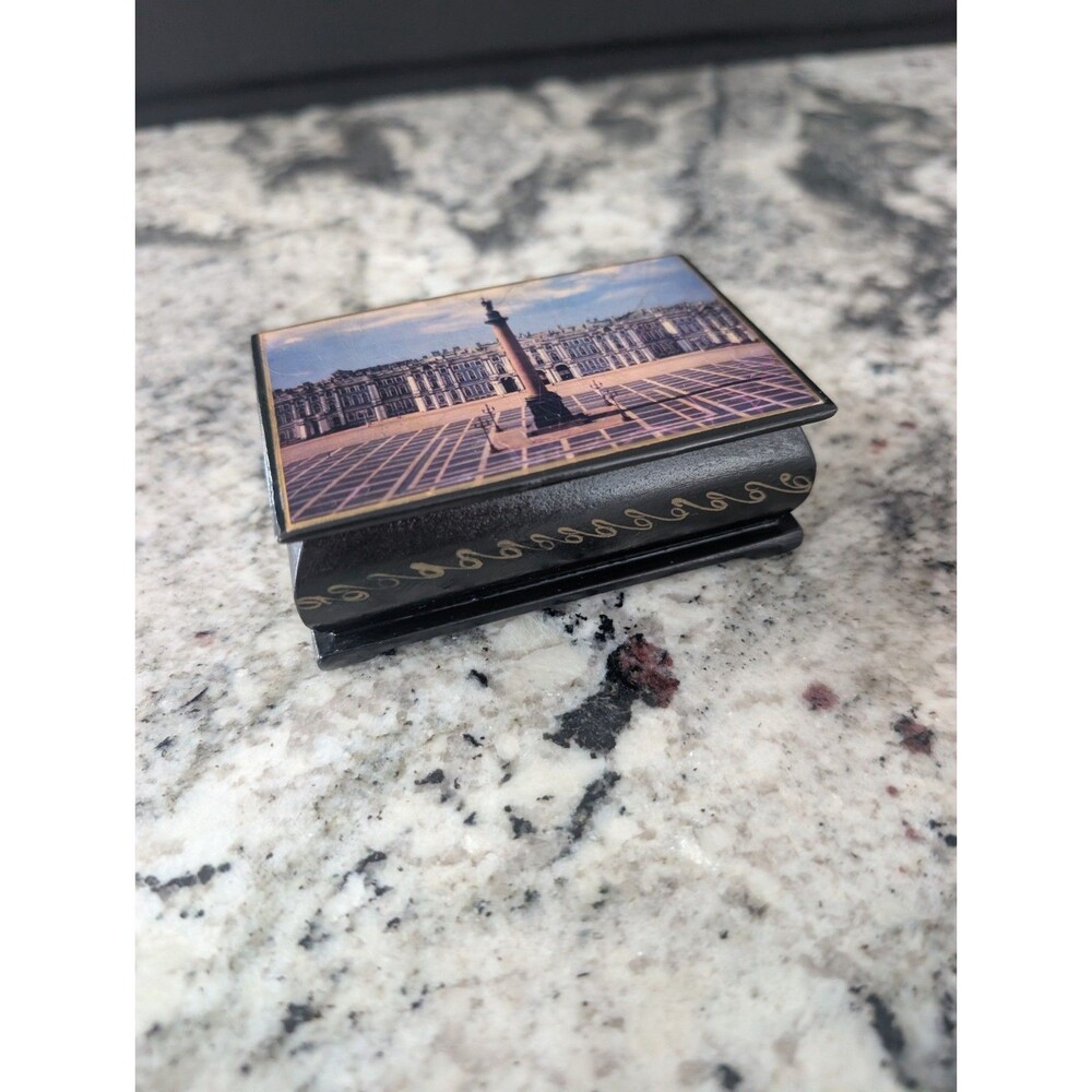 Vintage Russian St. Petersburg Winter Palace Lacquer Keepsake Photo Box Jewelry